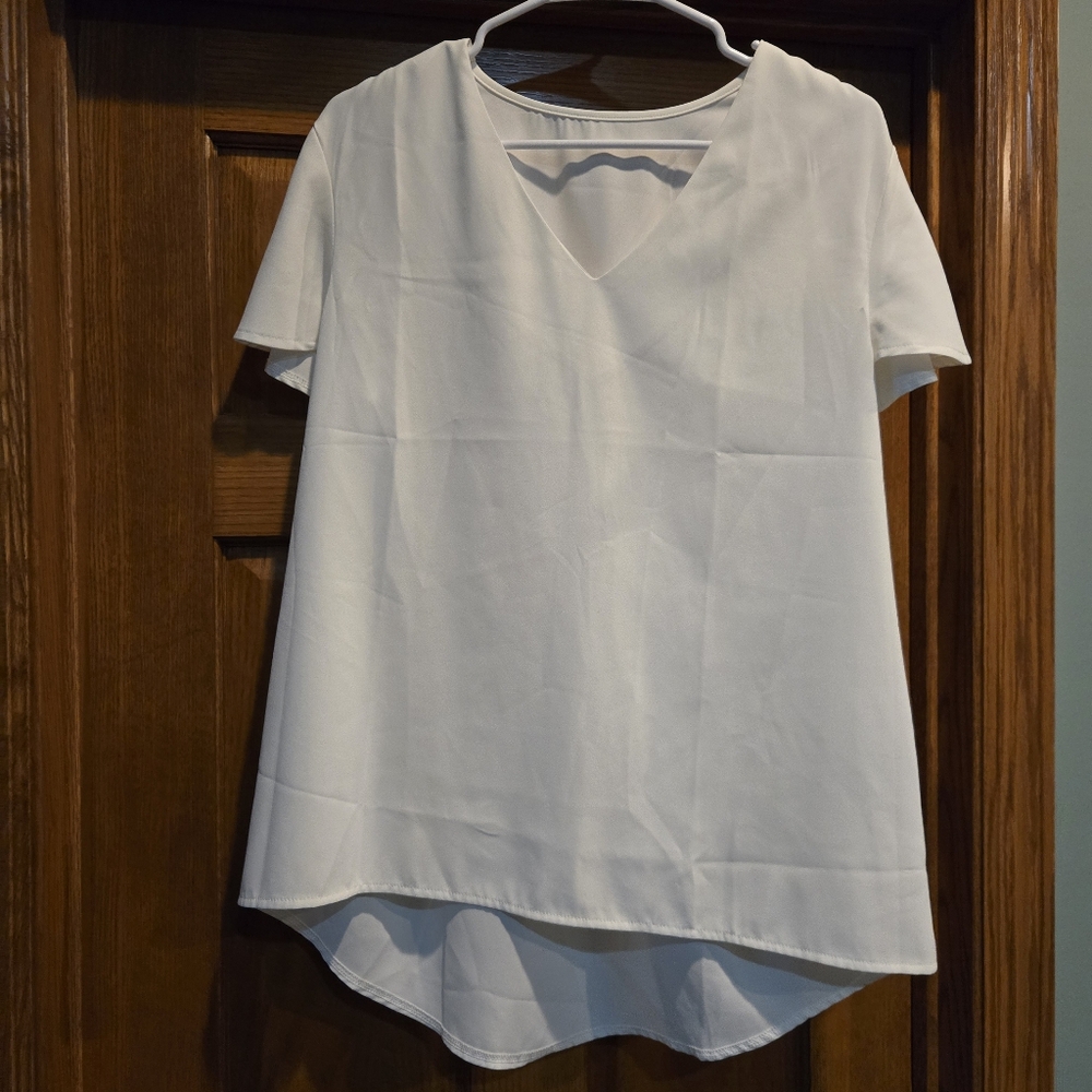 Elegant White V-Neck Women's Top